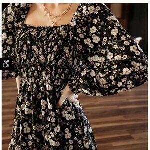 Cute smocked square neck line midi dress purchased from Bohme. Brand Hayden LA